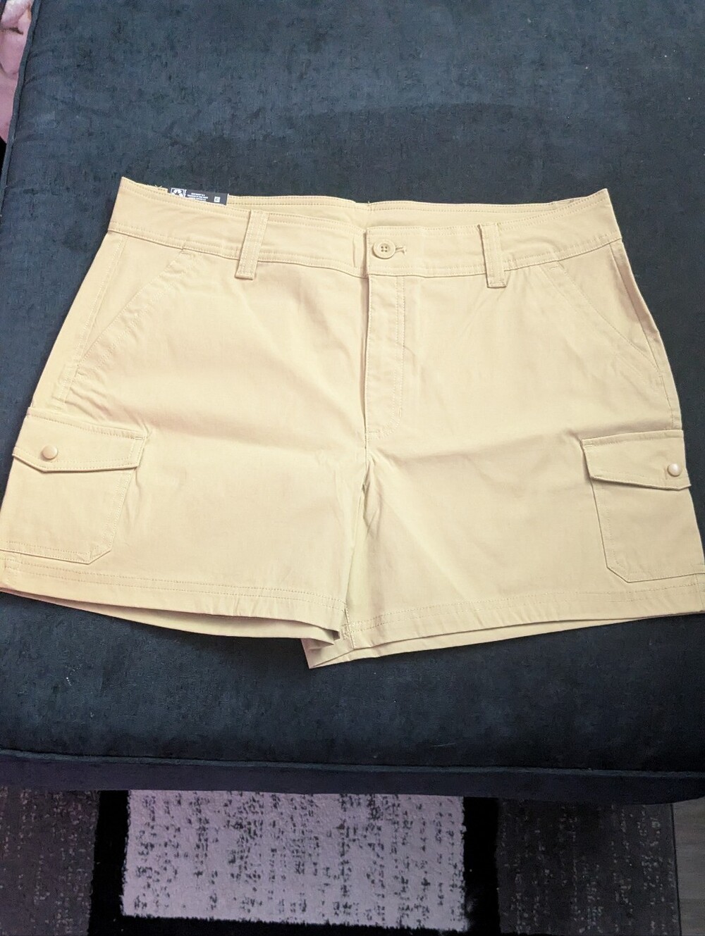 NWT! Eddie Bauer Tan Cargo Pocket Short Size 14